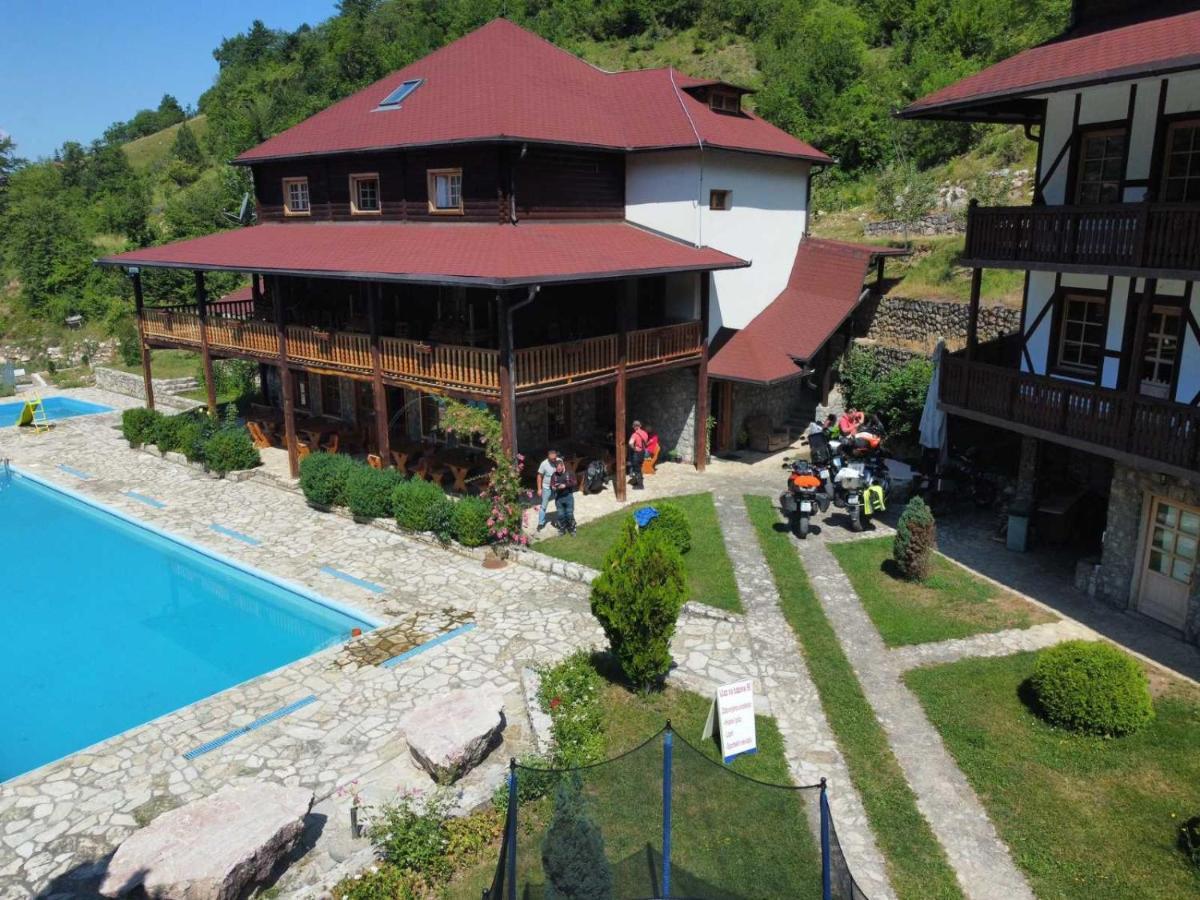 贝拉内 Etno Selo Vrelo & Camping旅馆 外观 照片