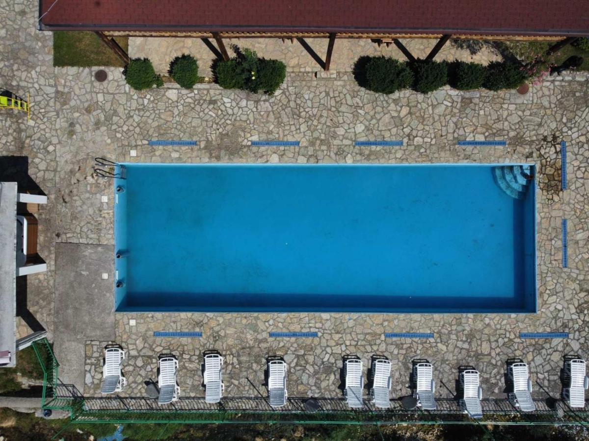 贝拉内 Etno Selo Vrelo & Camping旅馆 外观 照片