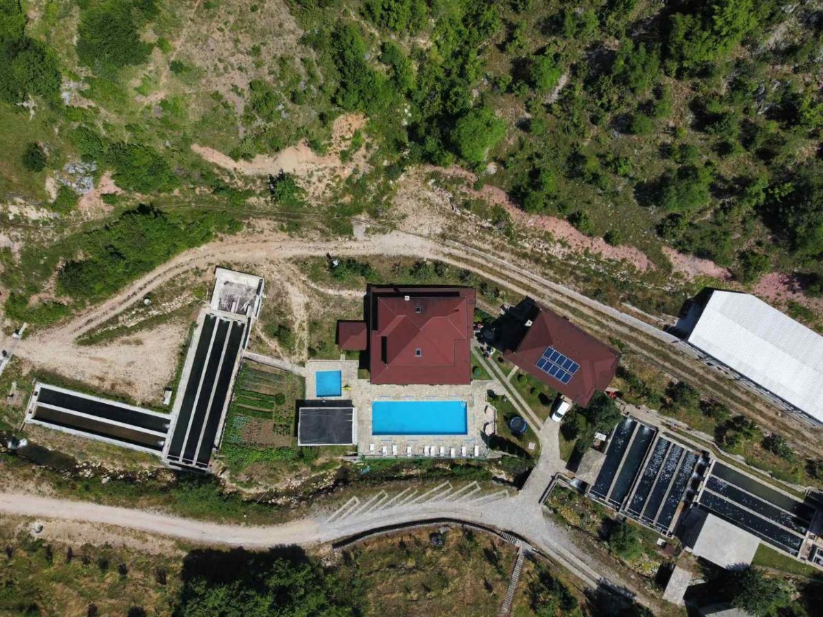 贝拉内 Etno Selo Vrelo & Camping旅馆 外观 照片