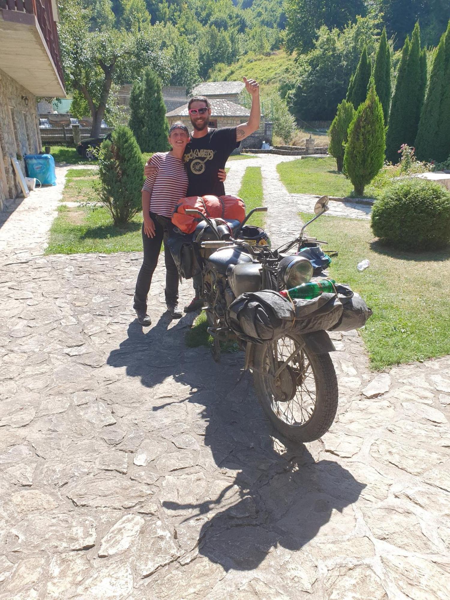 贝拉内 Etno Selo Vrelo & Camping旅馆 外观 照片
