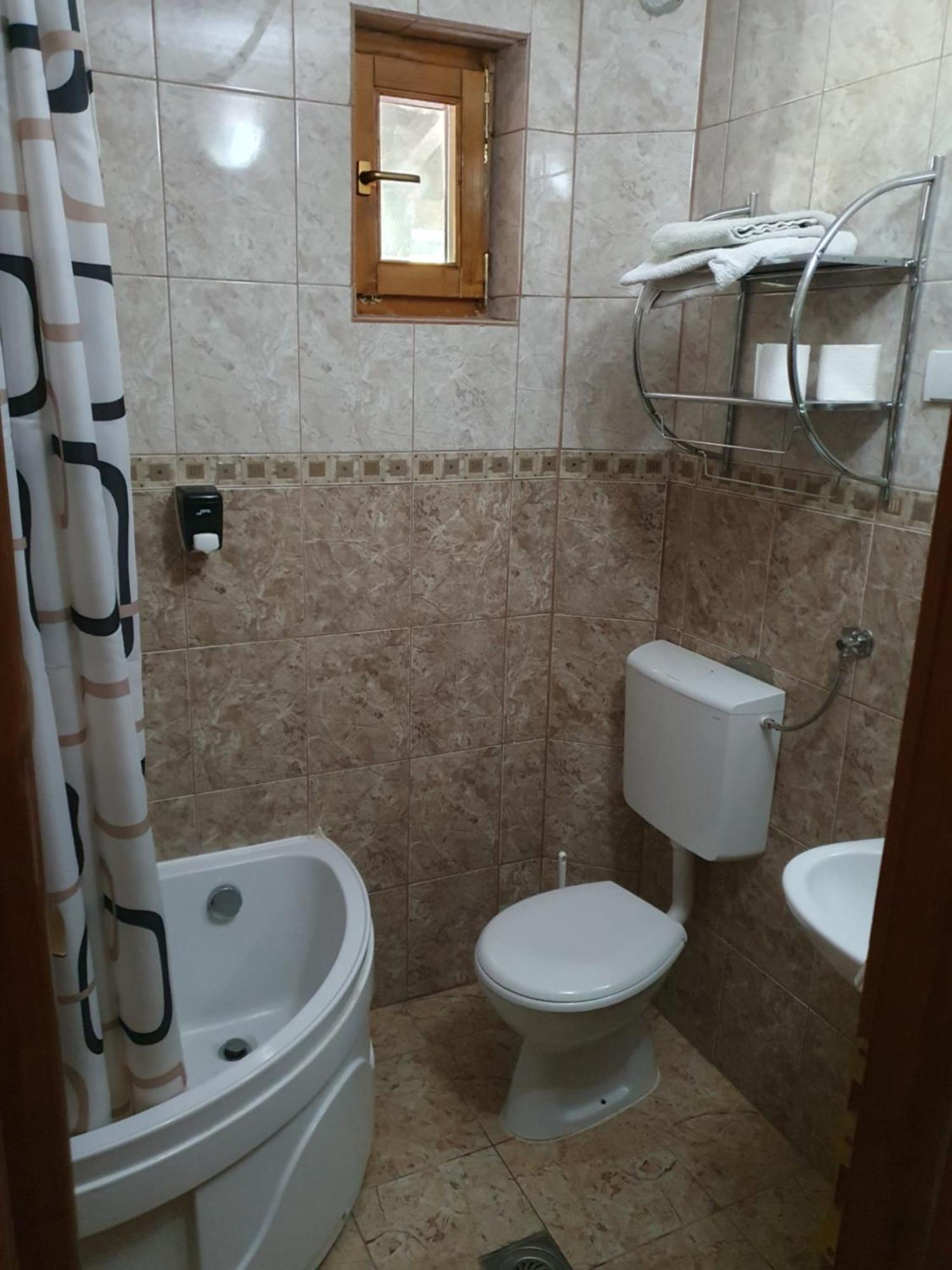 贝拉内 Etno Selo Vrelo & Camping旅馆 外观 照片