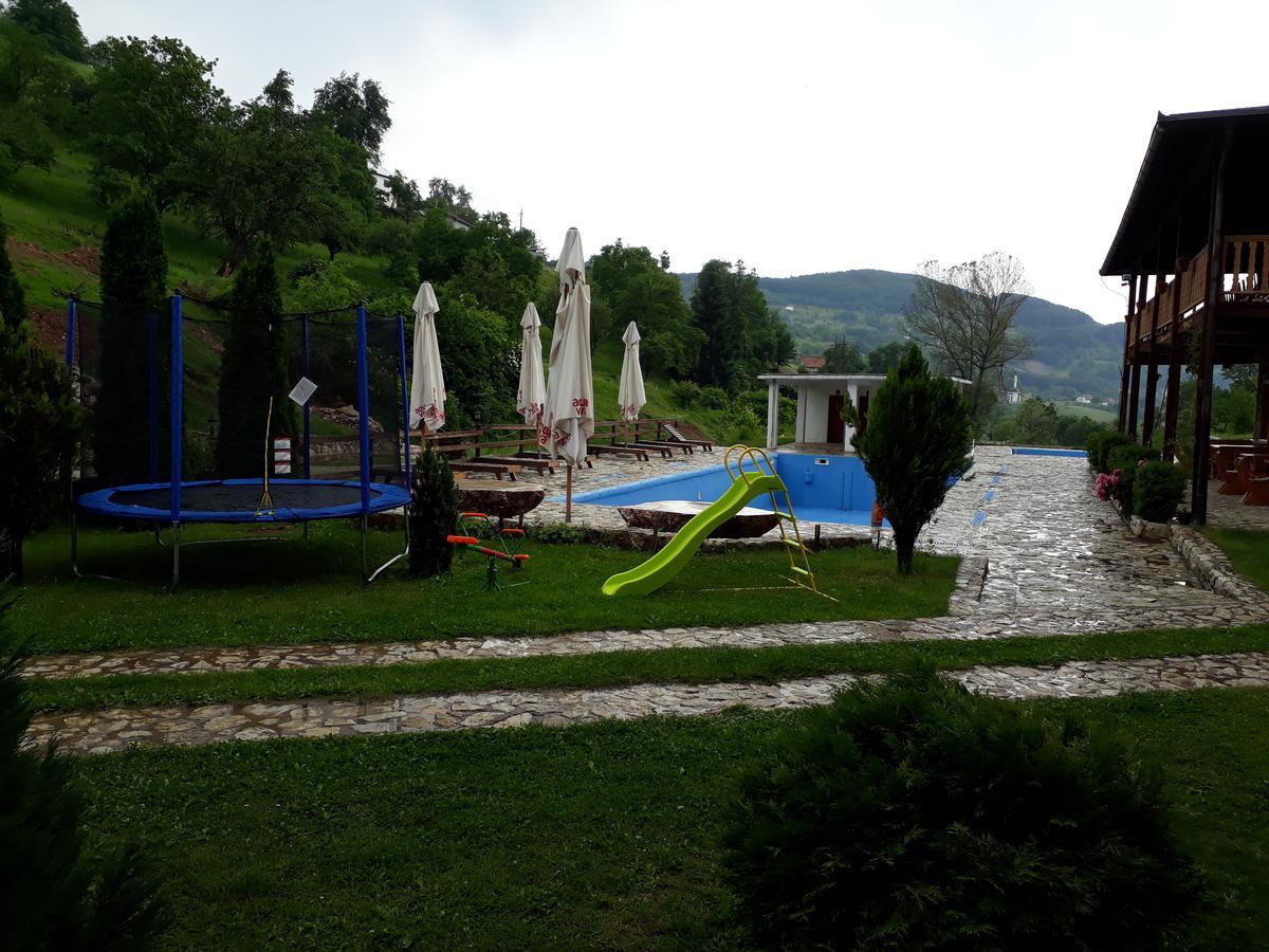 贝拉内 Etno Selo Vrelo & Camping旅馆 外观 照片