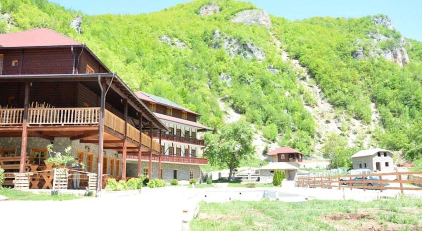 贝拉内 Etno Selo Vrelo & Camping旅馆 外观 照片